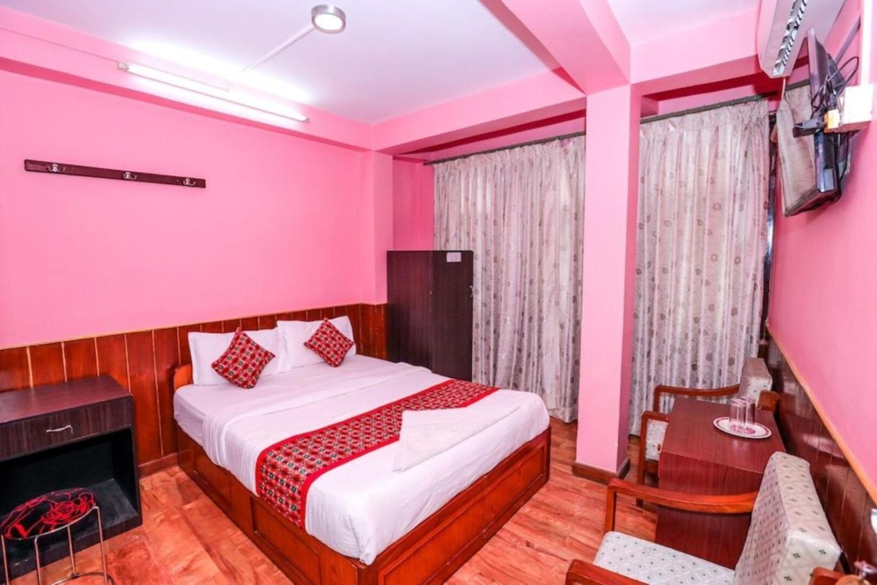 Hotel Plumeria Inn Katmandu Zewnętrze zdjęcie