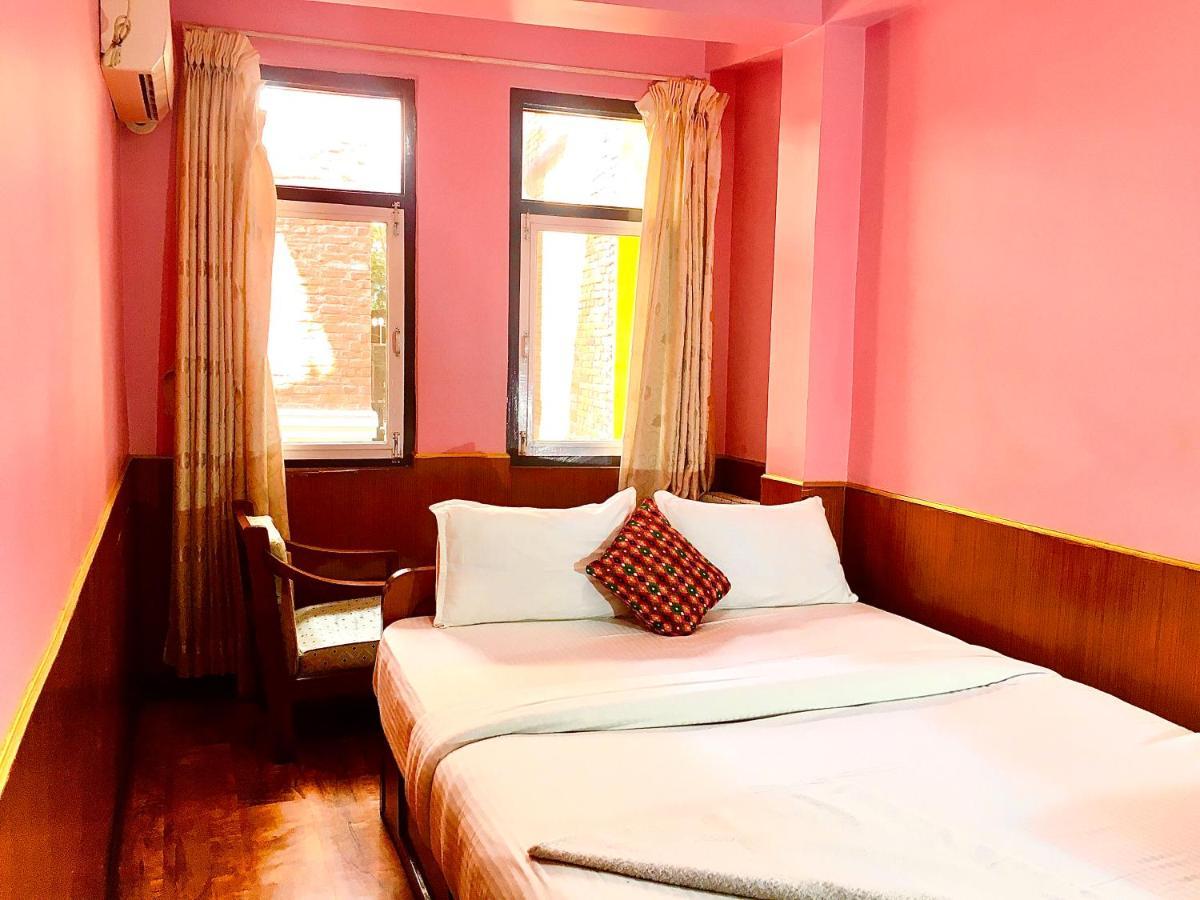 Hotel Plumeria Inn Katmandu Zewnętrze zdjęcie
