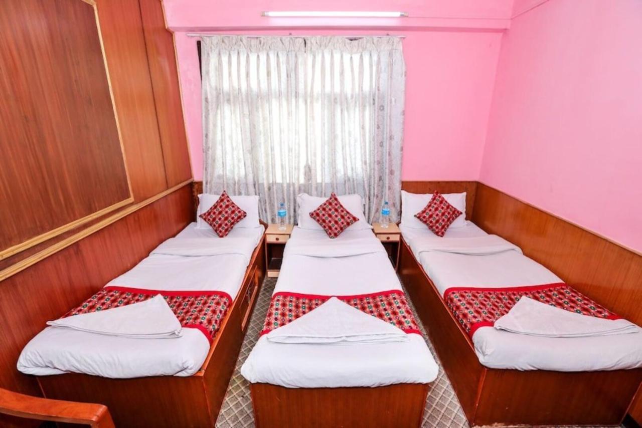 Hotel Plumeria Inn Katmandu Zewnętrze zdjęcie